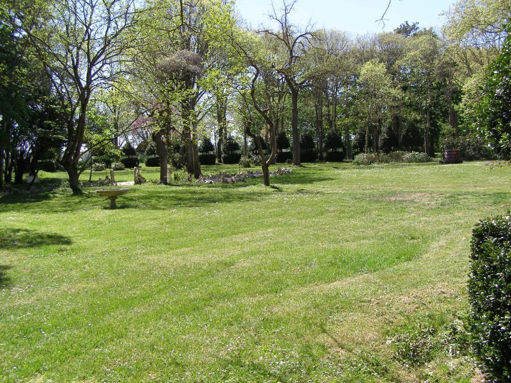 Le Relais Du Silence Chateau Lavail Labastide-dʼAnjou Dış mekan fotoğraf
